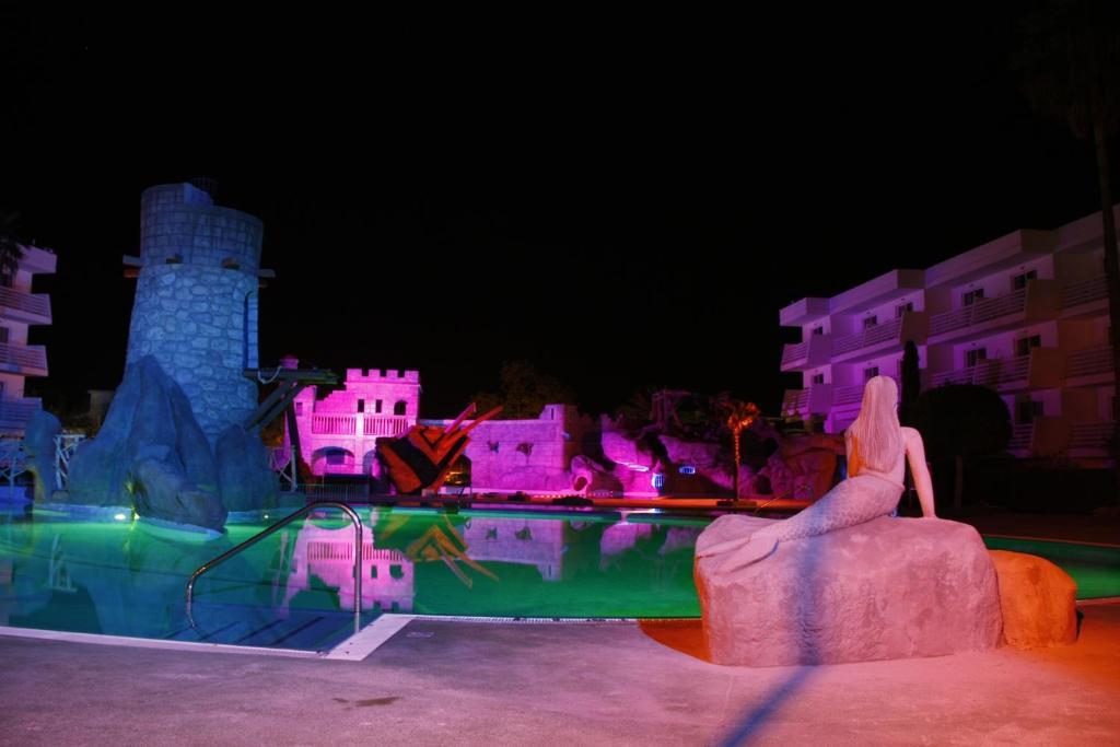 Pirates Village Santa Ponsa Εξωτερικό φωτογραφία