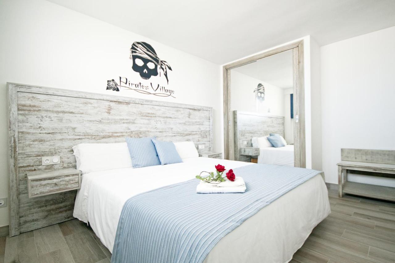 Pirates Village Santa Ponsa Δωμάτιο φωτογραφία